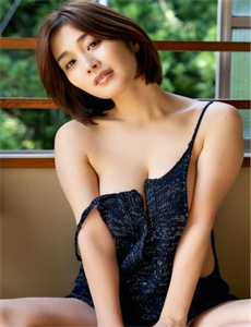 《我女友的妈妈4中语字追剧电视剧》
