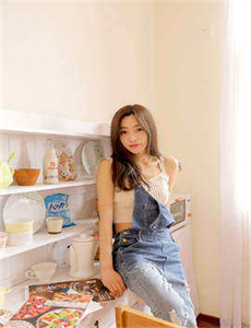 《雾岛津奈美》